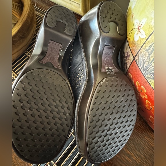 Ariat Navy Leather Slip-On clogs 10 - Picture 8 of 13